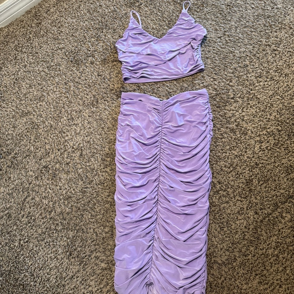 Elegant Lavender Ruched Pencil Skirt
